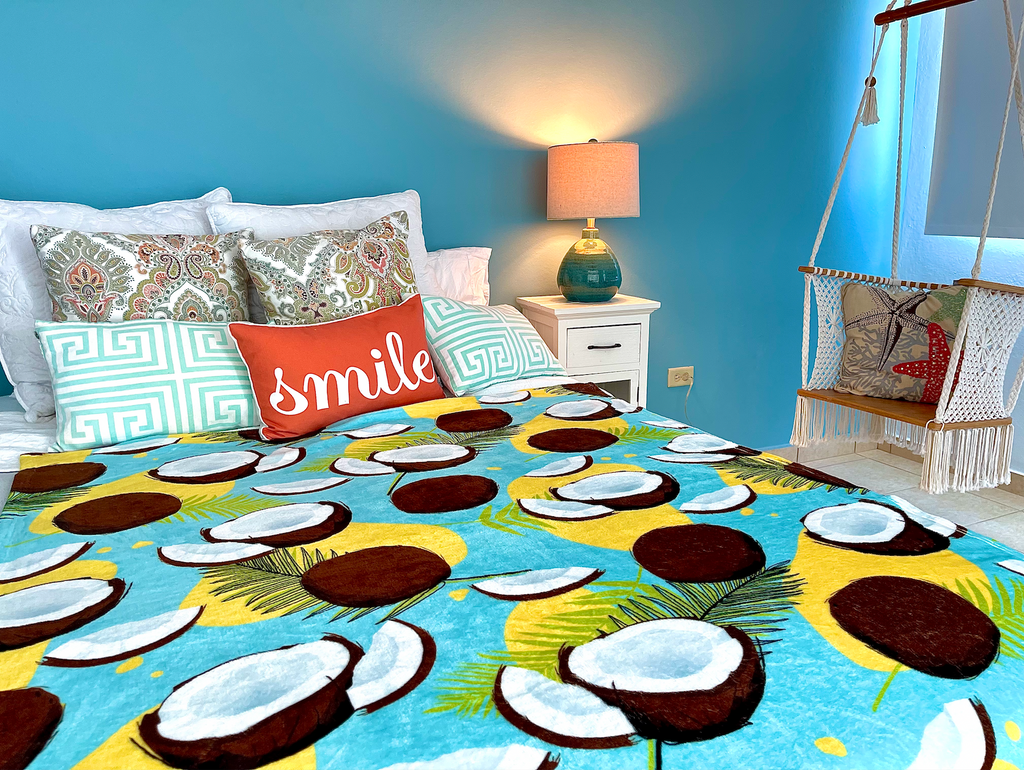 "Agua E Coco" Blanket