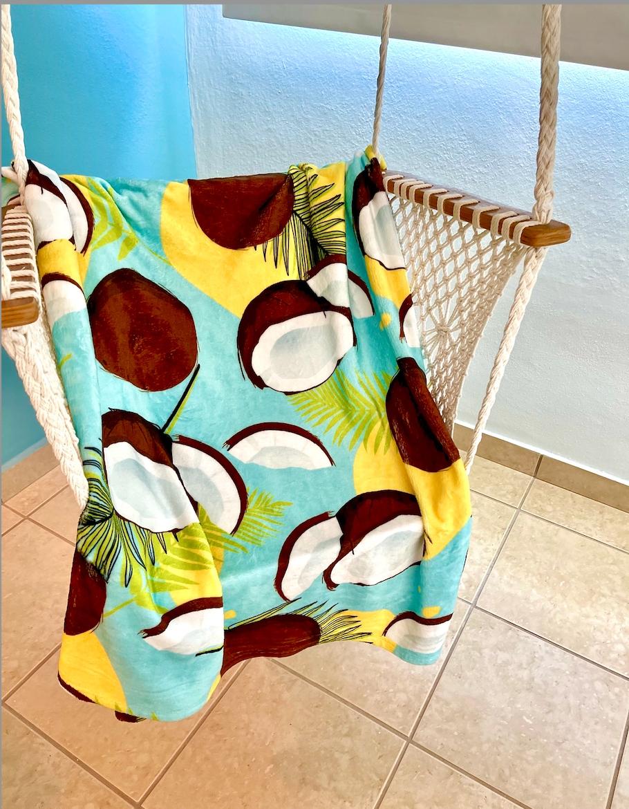 "Agua E Coco" Blanket